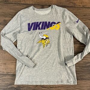 Lot of women's Viking Tops! Get them all for 1 price!